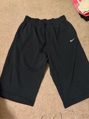 🍓 NIKE - 2XL Women’s Cropped Sweat Pants